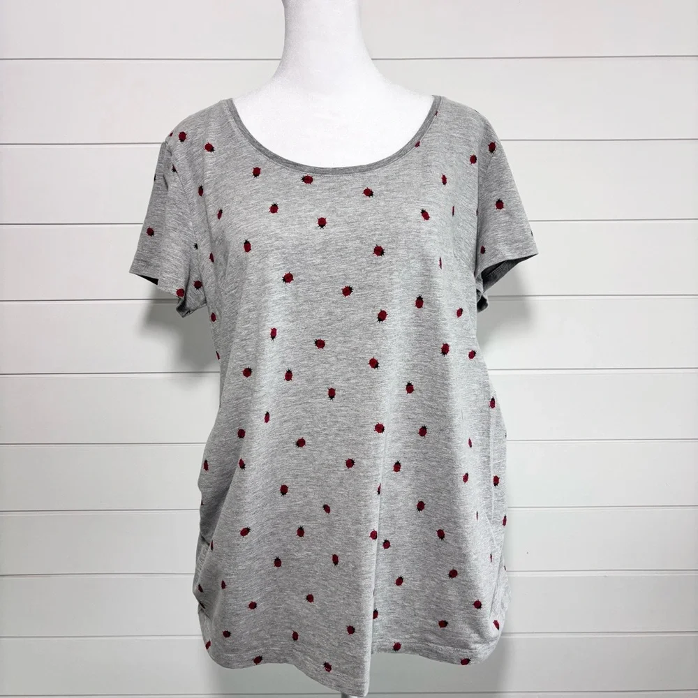 H&M maternity Cotton T-shirt gray with an adorable ladybug pattern Size‎ XL
